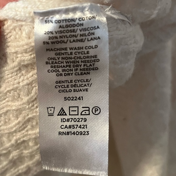 LOFT Diamond Textured White Sweater - Picture 4 of 4